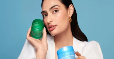 Aesthetic Singularity